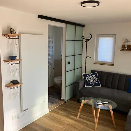 Huehnergott Beim Boddenstrand * Sundhagen-Niederhof