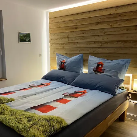 Huehnergott Beim Boddenstrand Holiday home