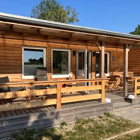 Huehnergott Beim Boddenstrand Holiday home Sundhagen-Niederhof